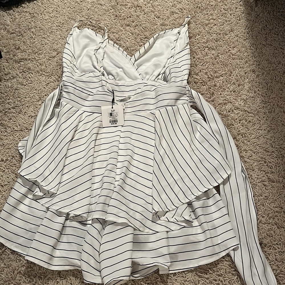 Black and White striped flowy romper - Picture 2 of 2